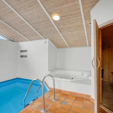 Prázdninový dům Petkana - 700m From The Sea By Interhome *